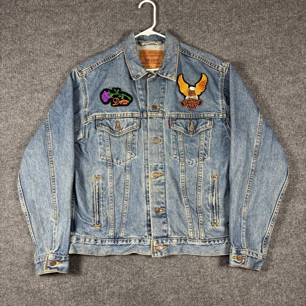 Vintage 90s Levis Trucker Denim Jacket Mens M Blue Sturgis Biker Patches USA